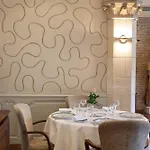 Logis Restaurant Le Dauphin Et Le Du Prieure Hotel Caen