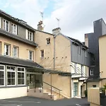 Logis Restaurant Le Dauphin Et Le Du Prieure 3*