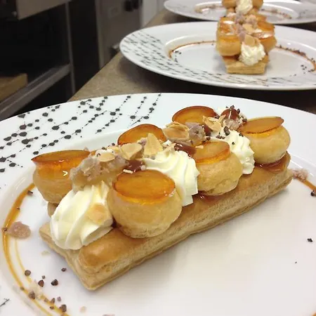 Restaurant Le Dauphin Et Le Du Prieuré Hotel Caen