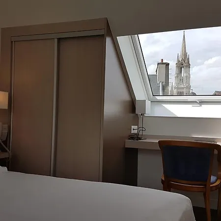 Hotel Restaurant Le Dauphin Et Le Du Prieuré 3*