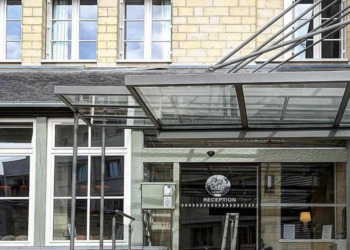 Otel Logis Restaurant Le Dauphin Et Le Du Prieure Caen